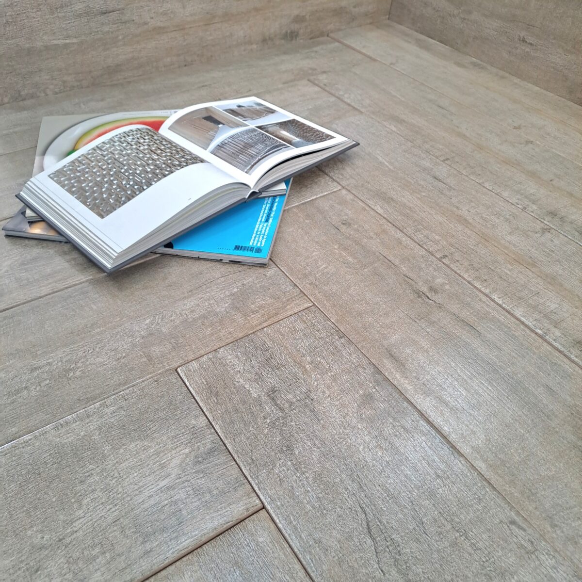 PISO PORCELANATO 10X150X800 COLOR VINTAGE - Imagen 3